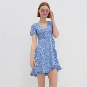 Mini Længde Wrap Around Neckline Short Sleeve Floral Dress