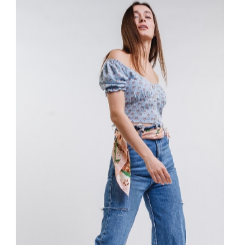 Off-the-shoulder blå blomster kort sommer skjorte