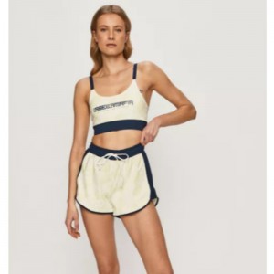 Rundt hals elastisk sportsdragt